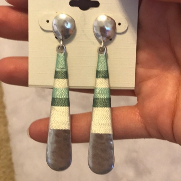 Lucky Brand silver thread wrapped Earrings - Picture 1 of 3